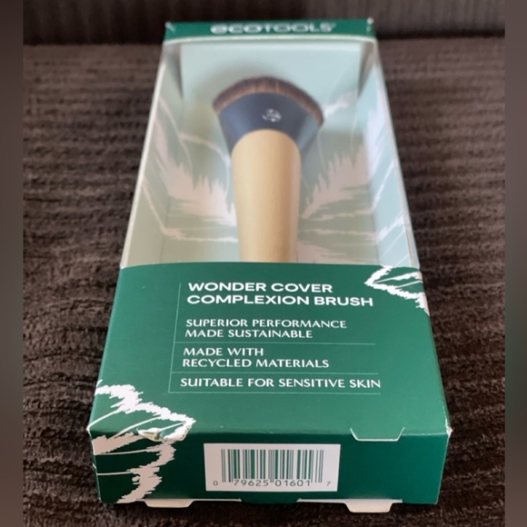 Makeup Brush, Wonder Cover Complexion Brush — EcoTools - Picture 11 of 15
